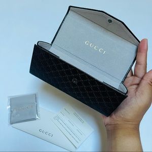 LIKE NEW! GUCCI MONOGRAM FOLDABLE SUN GLASSES CASE
